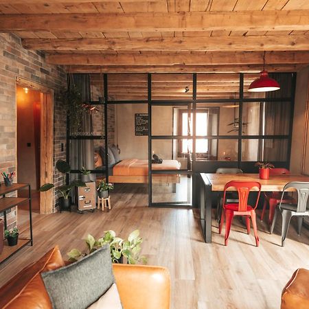 Appartement Thematique: Voyage Industriel Travers Exteriér fotografie