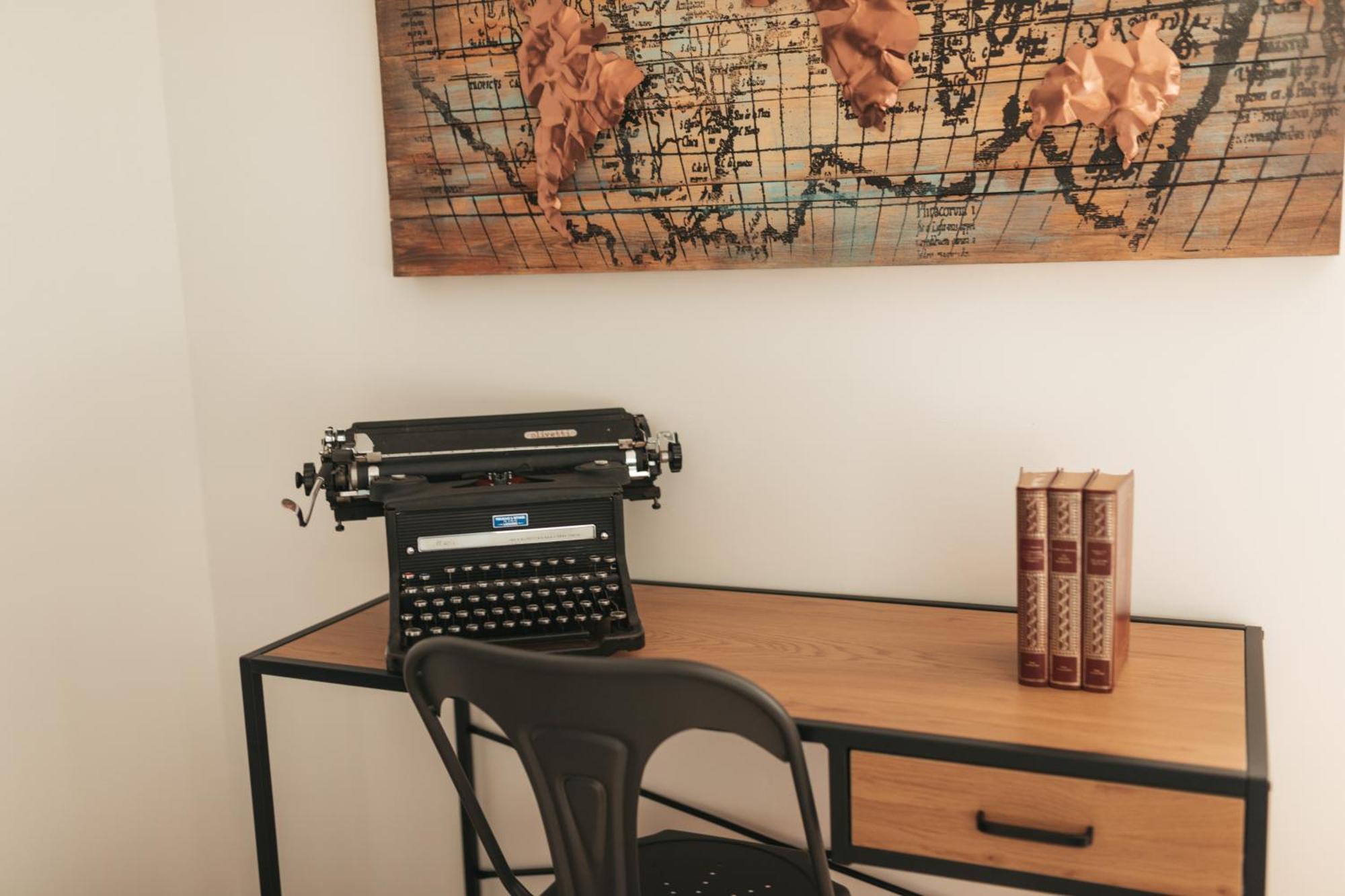 Appartement Thematique: Voyage Industriel Travers Exteriér fotografie